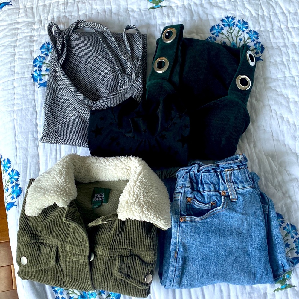 Wild Fable clothes lot size small